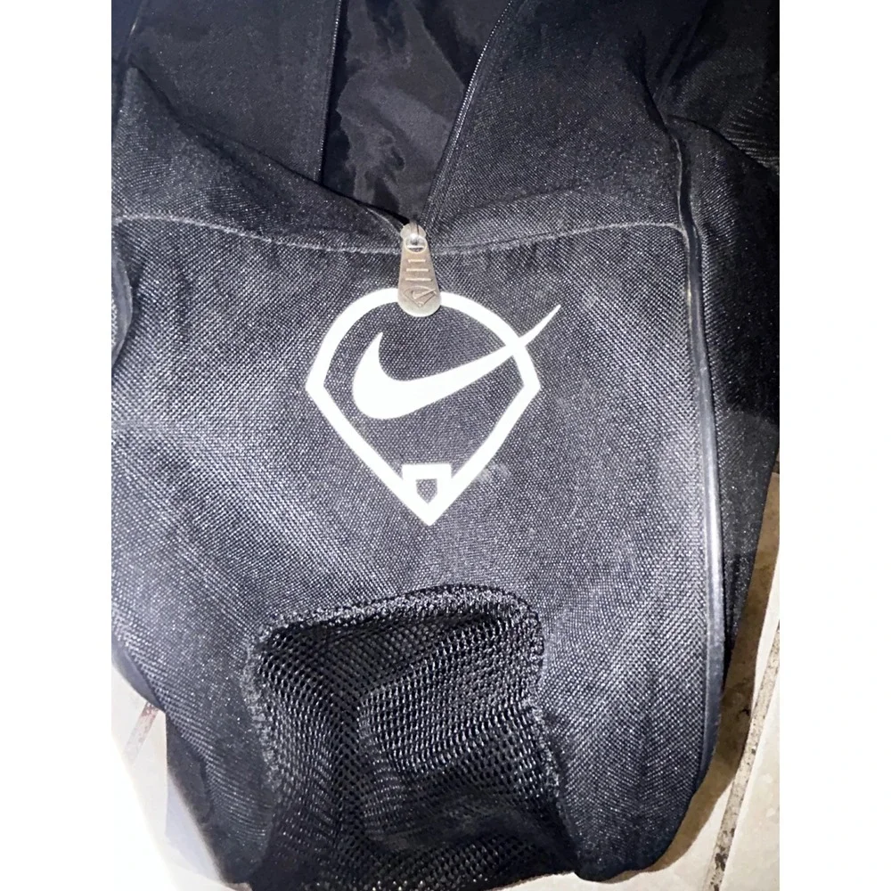 Nike Diamond Baseball‎ Softball Bat Bag Black Backpack Straps Fence Hook